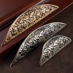 Kwoor/葵窝 新中式橱柜门把手仿古铜衣柜门拉手抽屉中式柜子把手 - 64孔距/青古铜花纹